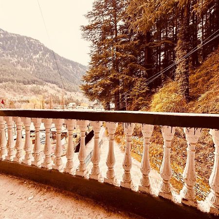 Hotel Daulat Manali Exterior photo