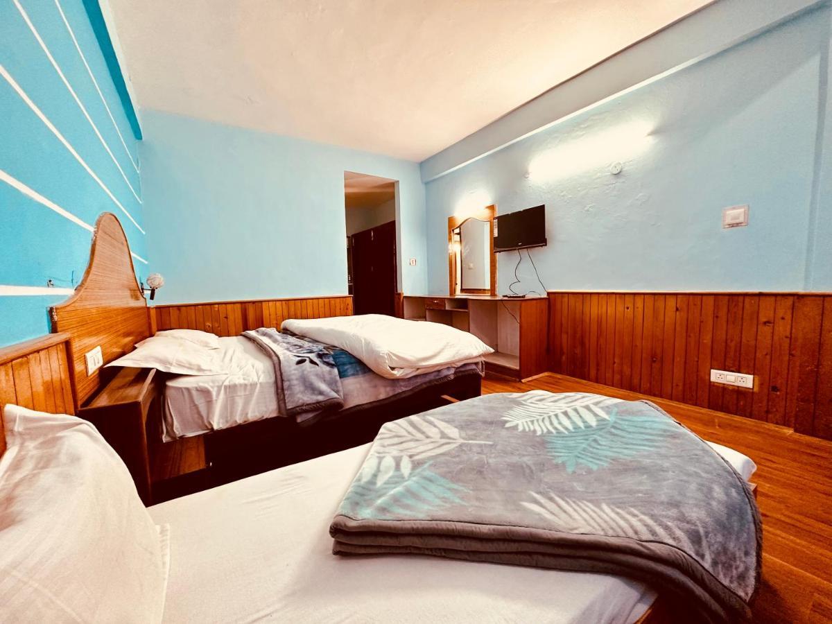 Hotel Daulat Manali Exterior photo