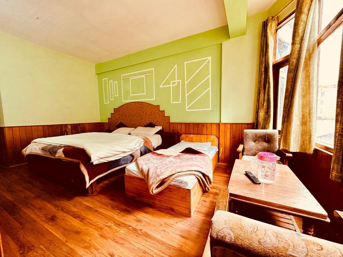 Hotel Daulat Manali Exterior photo