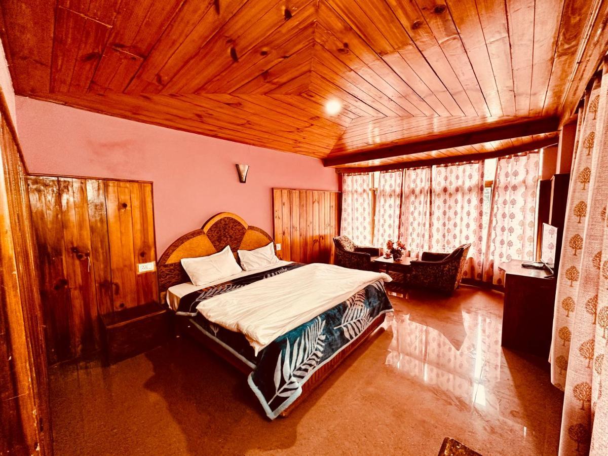 Hotel Daulat Manali Exterior photo