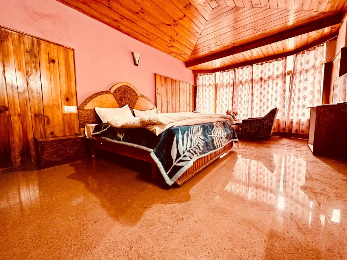 Hotel Daulat Manali Exterior photo