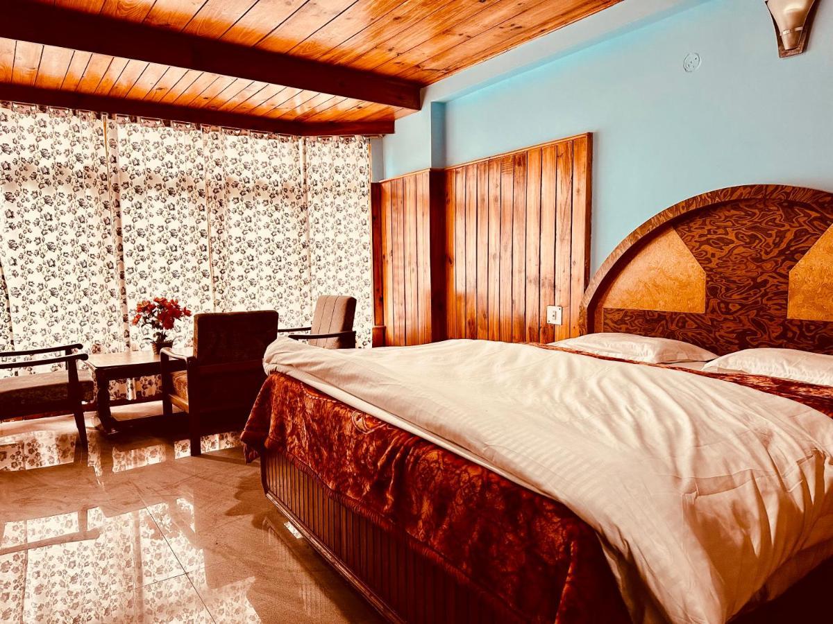 Hotel Daulat Manali Exterior photo