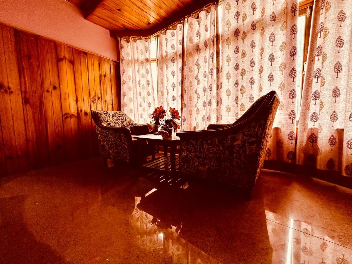 Hotel Daulat Manali Exterior photo